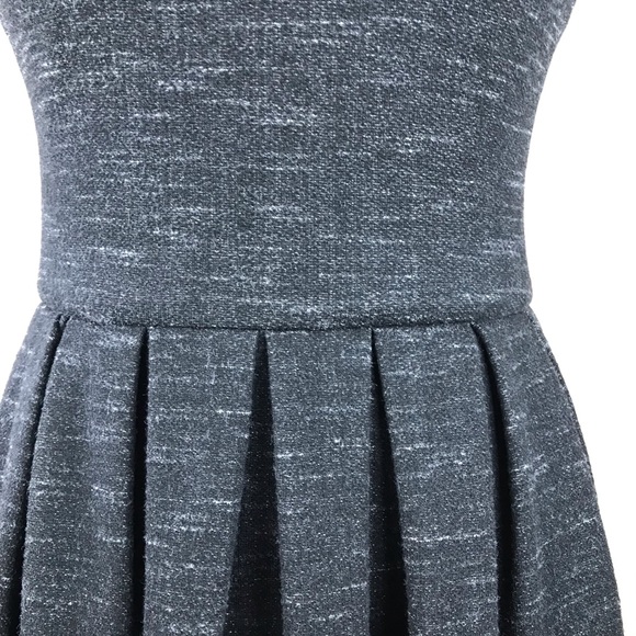 Aritzia} Talula Waldorf Pleated Pocket Dress - Picture 2 of 7